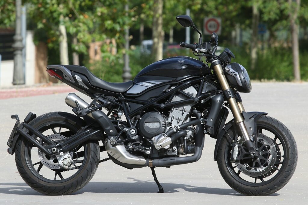 Motos naked: el estandarte de Benelli, a prueba 10 Benelli 752 S