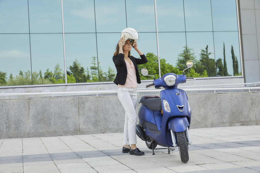 Cómo llevar el pelo largo cuando montas en moto 12 mujeres moto 1