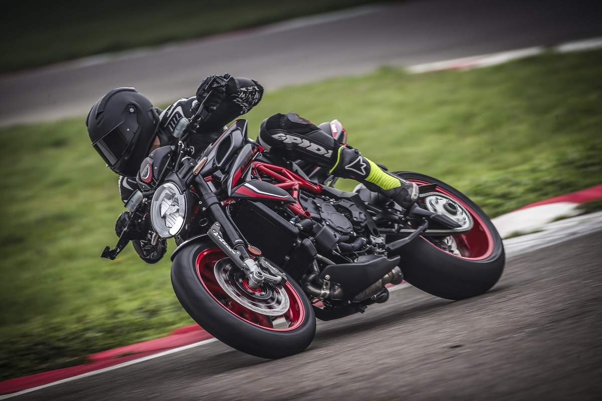 mv agusta brutale 800 5