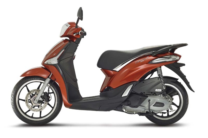 Ofertas Piaggio en dos y tres ruedas con regalos y hasta más de 1.600 € de ahorro 2 piaggio liberty s 125 2016