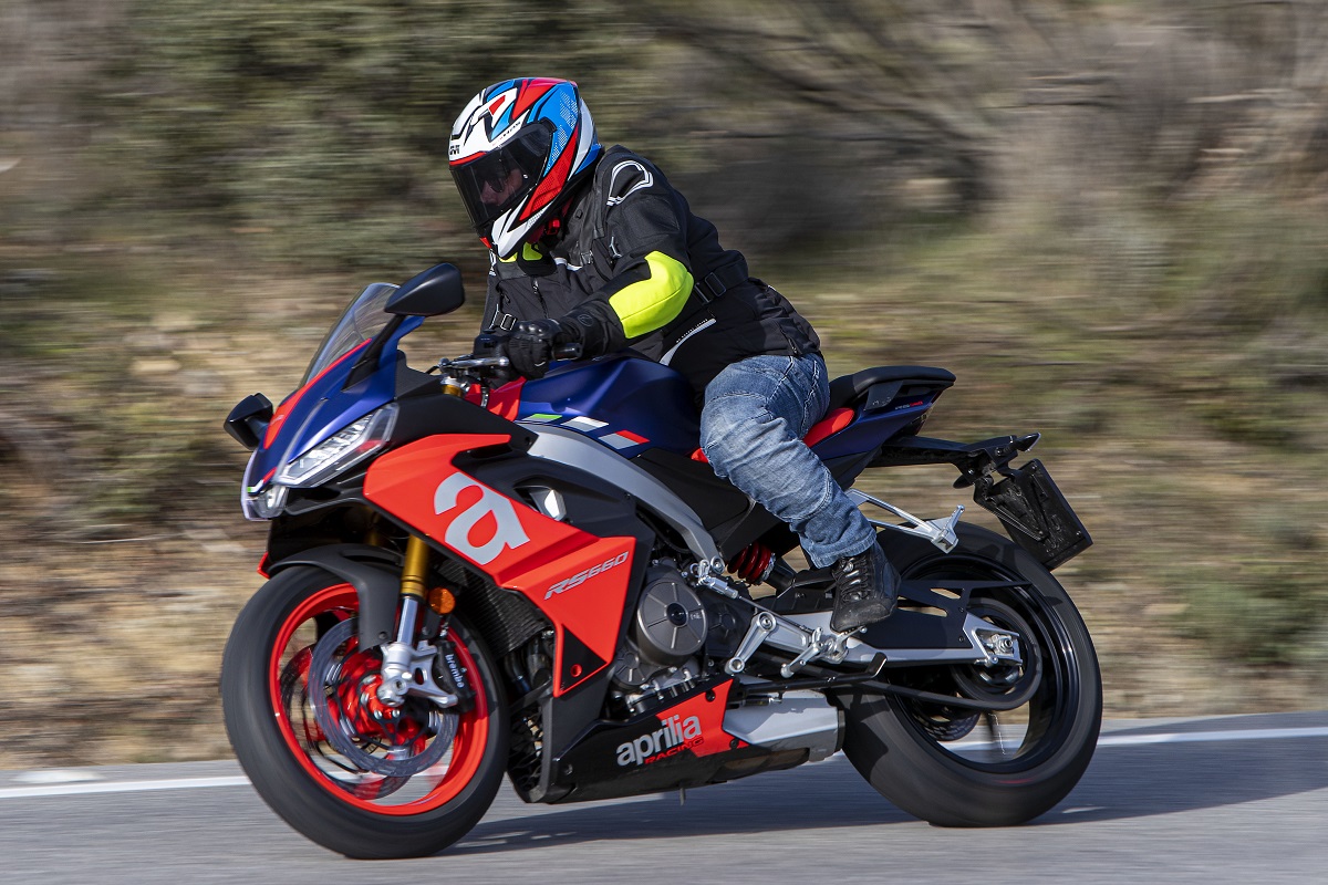 aprilia rs 660 7