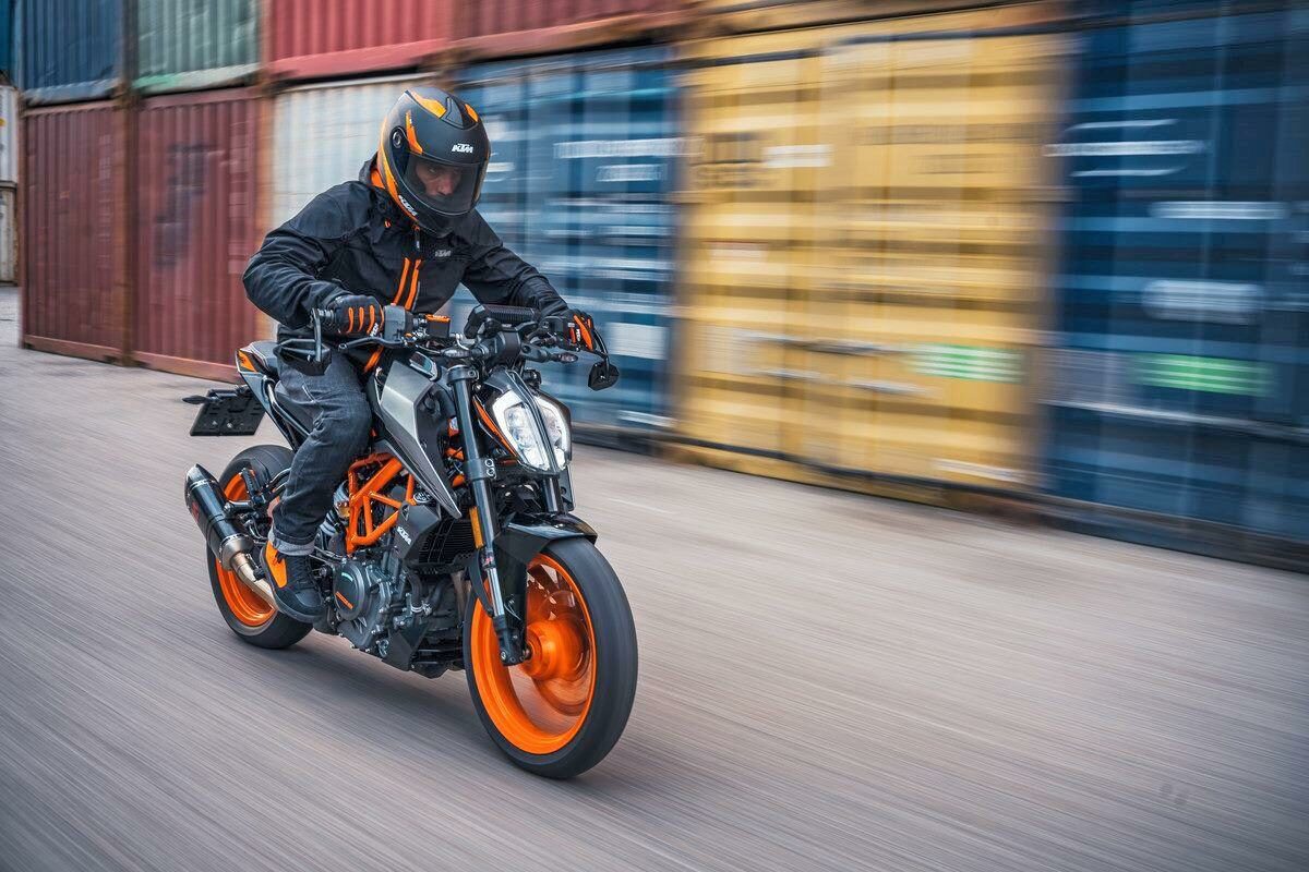 La KTM 125 Duke te regala el seguro 1 KTM 125 Duke