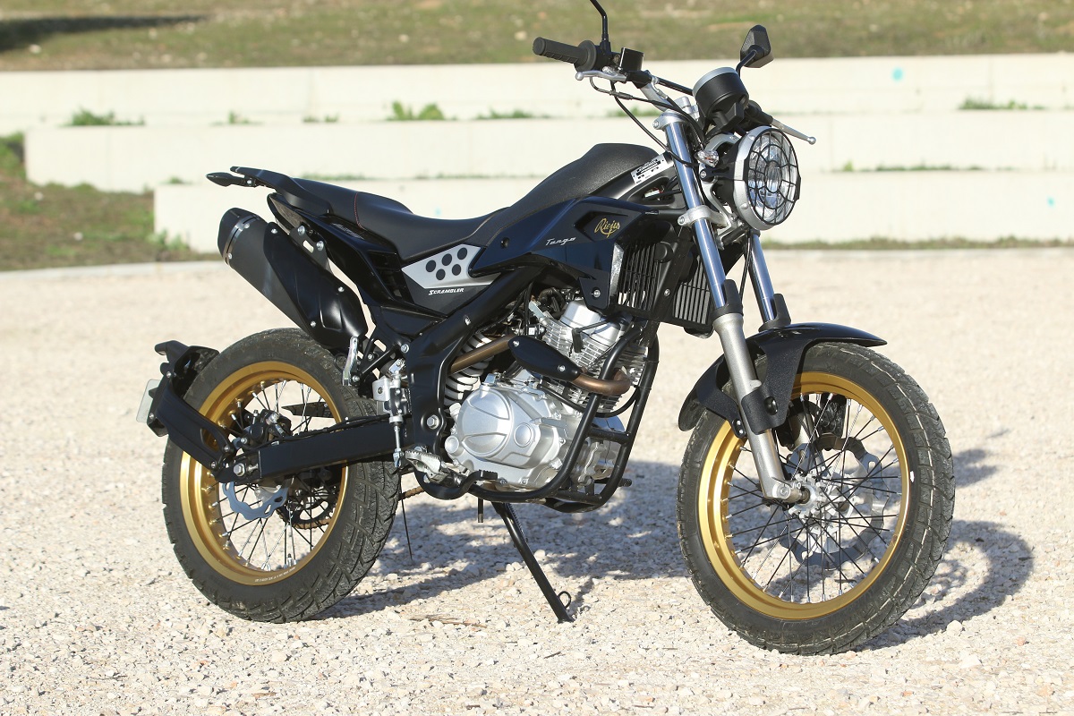 Motos 125 una scrambler para el carn de coche y fabricada en Espa a