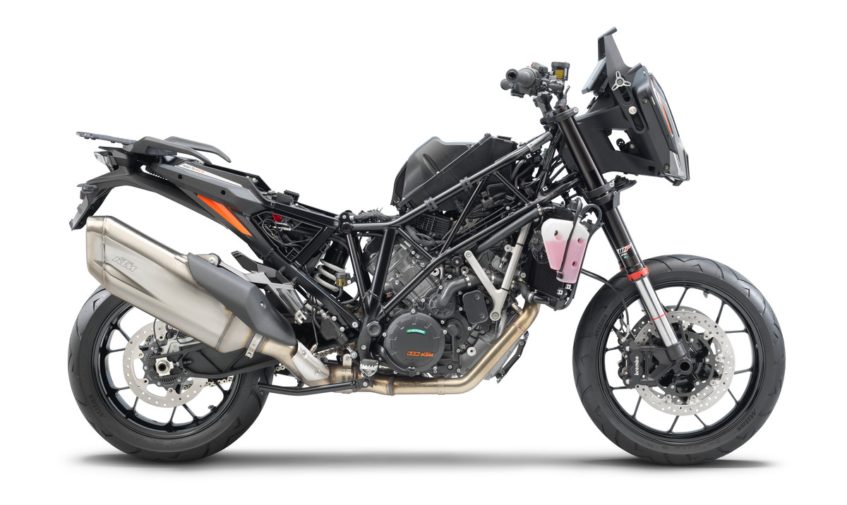 ktm 1290 super adventure s 2021 13