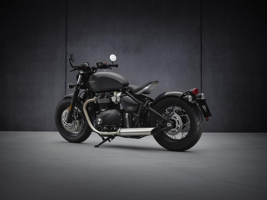 triumph bonneville bobber 2021