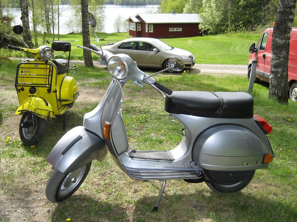 Motos míticas de nuestra historia; llegan las japonesas (1976-1986) 17 vespa 200
