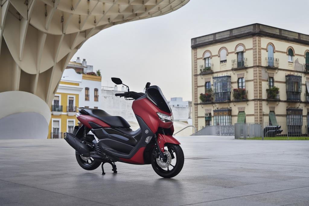La apuesta de Yamaha para los scooters urbanos que se pueden conducir con el carné de coche 12