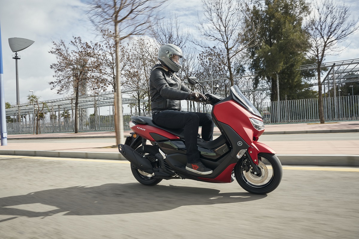 La apuesta de Yamaha para los scooters urbanos que se pueden conducir con el carné de coche 9