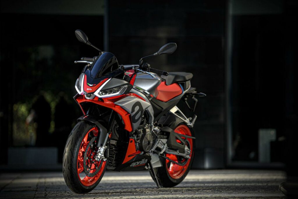Con la compra de esta moto naked Aprilia para carnet A2 obtienes más por tu moto usada 12 Aprilia Tuono 660