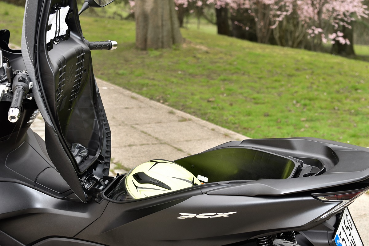 El scooter 125 urbano que aporta mayor grado de confort 13