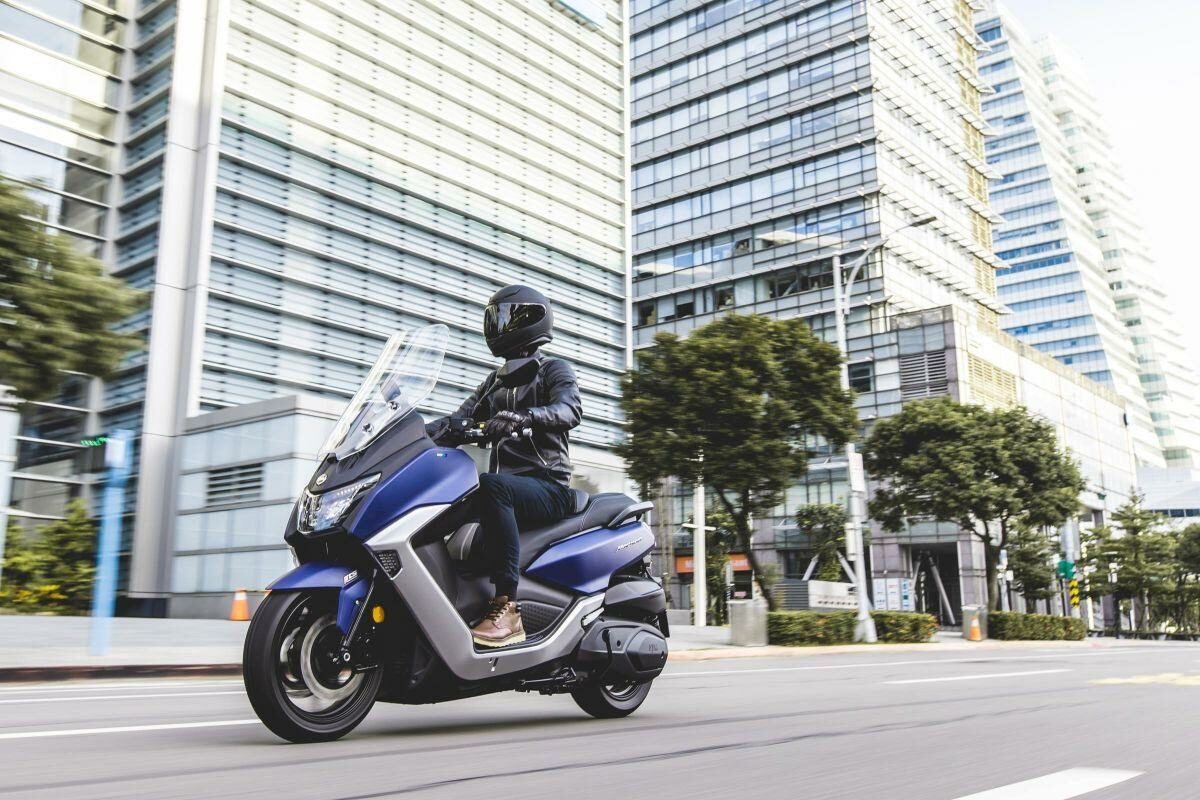 Si quieres un scooter GT para el carnet A2 en oferta, fíjate en el SYM Maxsym 400 1 SYM Maxsym 400