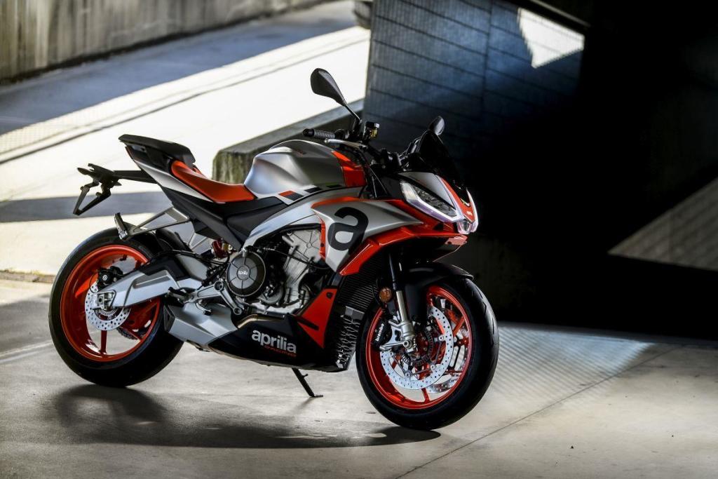 aprilia tuono 8 g