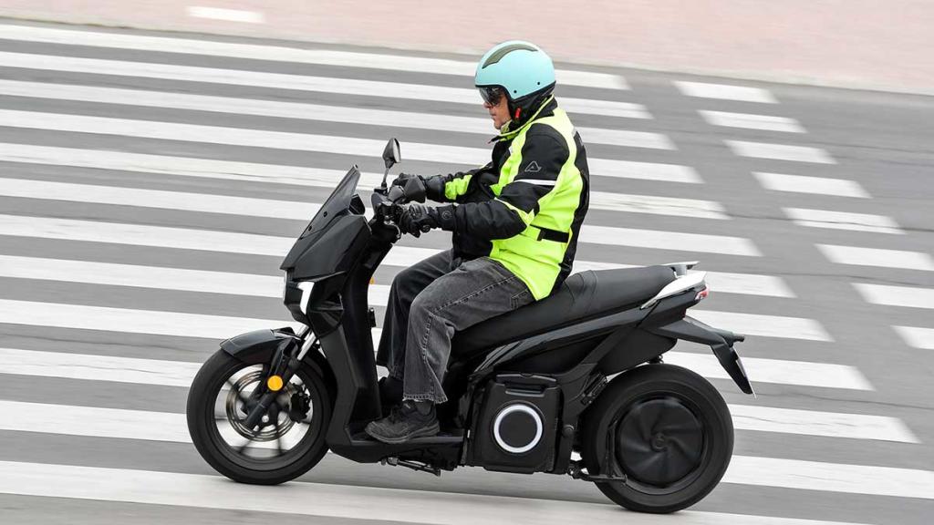 Así es la moto eléctrica más vendida de España 14 Silence S01