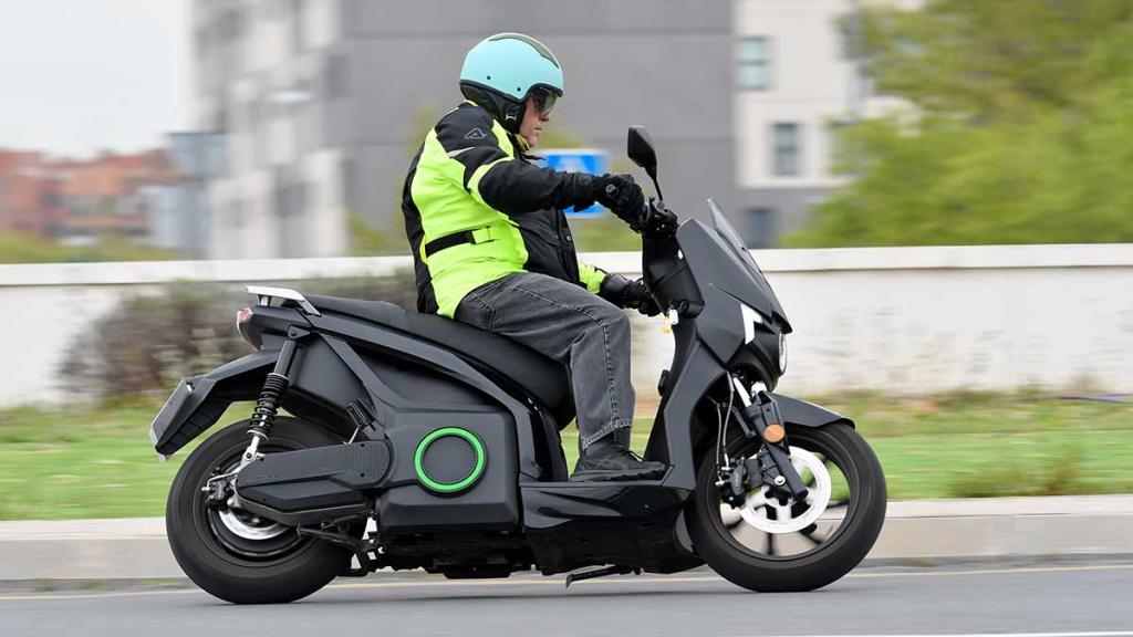 Así es la moto eléctrica más vendida de España 13 Silence S01