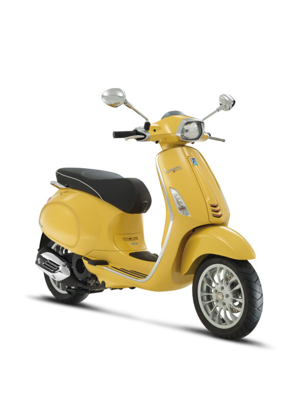 Vespa Sprint: primeras imágenes 1 002vespa sprint 1