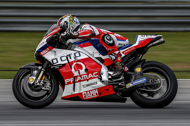 La Ducati "satélite" de Danilo Petrucci aventaja a las GP16 de fábrica en su debut 1 00tstmal