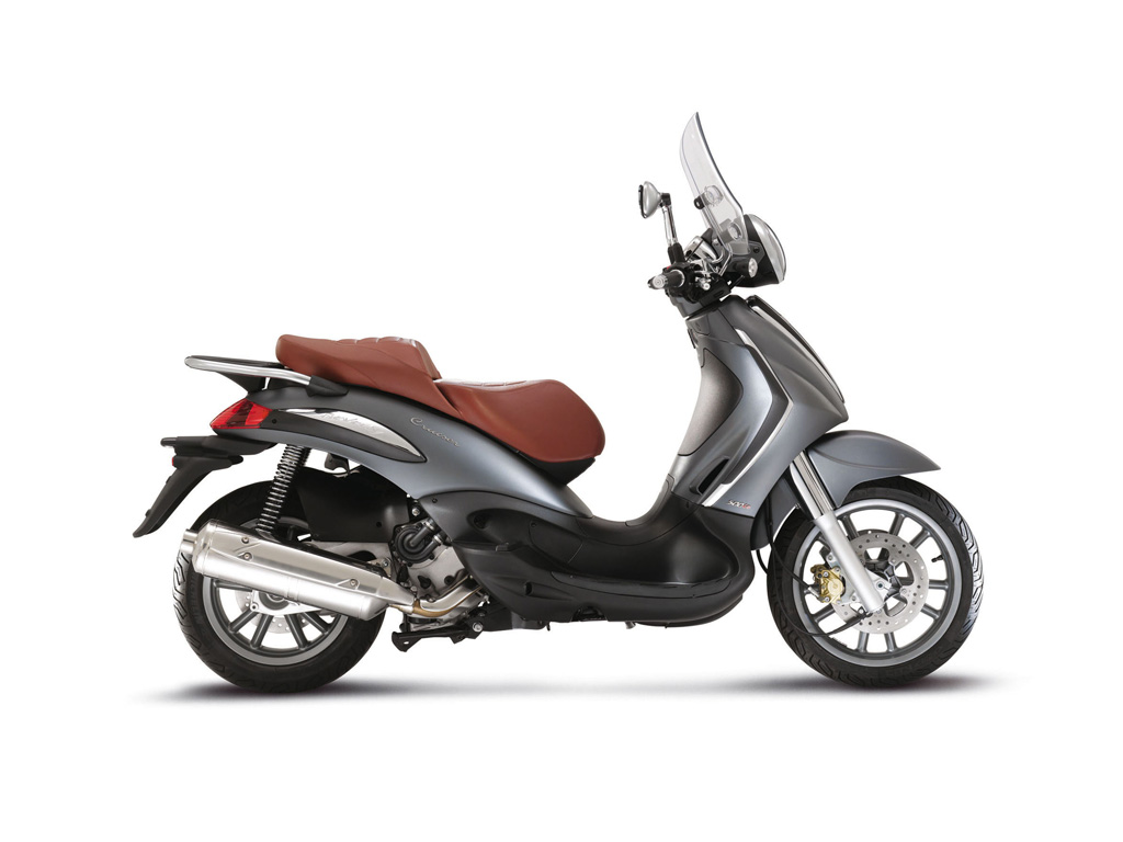 Piaggio Beverly 10º Aniversario 1 03 Beverly 10° Anniversario