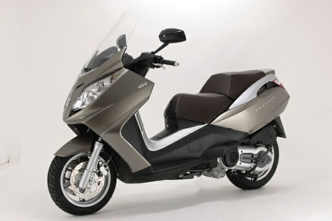 Peugeot llama a revisión por posibles fallos en los Satelis 400 y 500 1 08