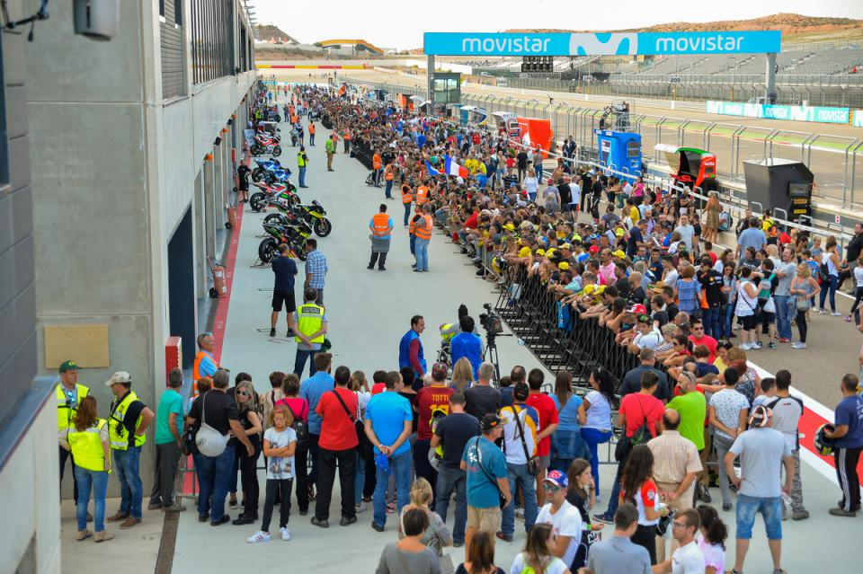 MotorLand celebrará un "pit lane walk" abierto al público el jueves del GP de Aragón de MotoGP 1 1100