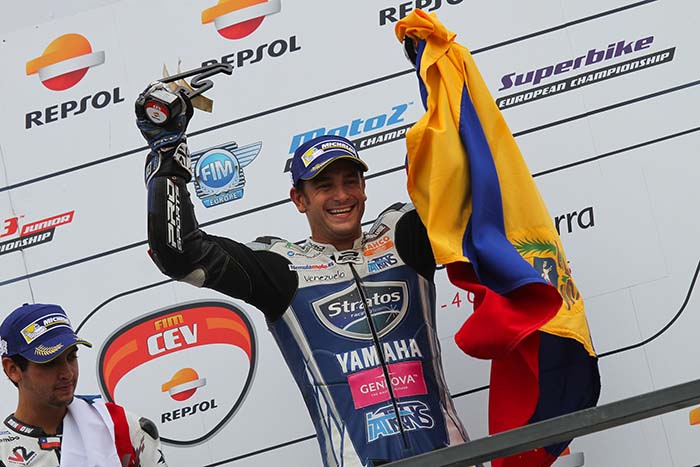 Victoria de Pietri con la Yamaha R1M en Navarra 1 15100409