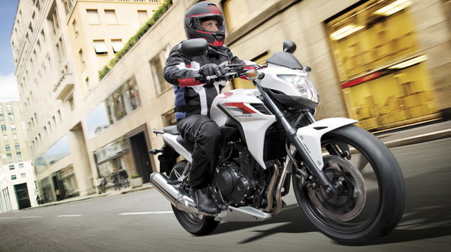 Honda presenta sus nuevos modelos 500 cc de 2013 1 2012 11 12 IMG 2012 11 12 173021 mcb5f2013a e