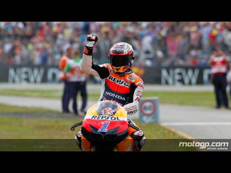 Stoner vence en Assen y Bautista es penalizado 8 2012 ned 01stoner ara6734 slideshow