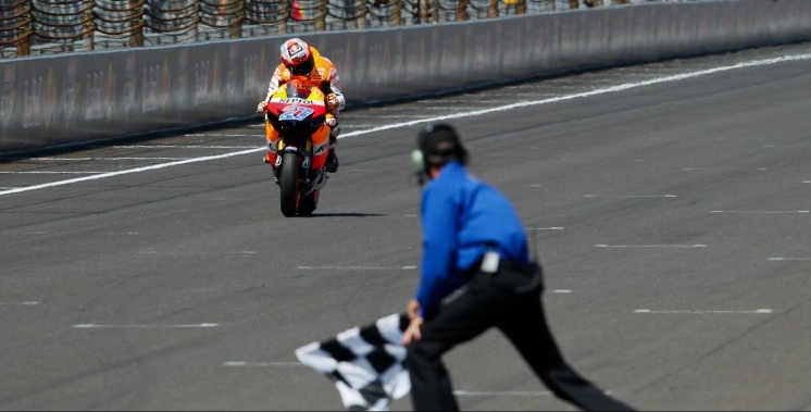Stoner a ritmo de Mundial 1 27caseystonermotogp 1 slideshow