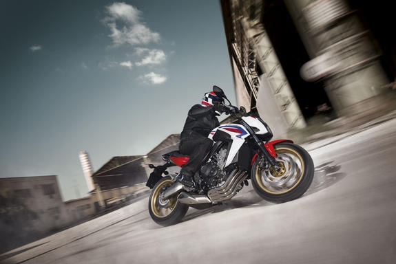 Honda CB 650 F 1 3 4