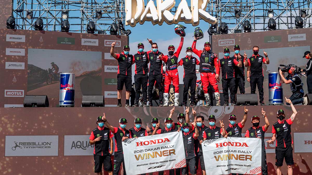 Cómo afrontar el Dakar: análisis de la victoria de Honda en el Dakar 1 327349tacklingthetoughestrallyonearth aninsidelookathondasdakar