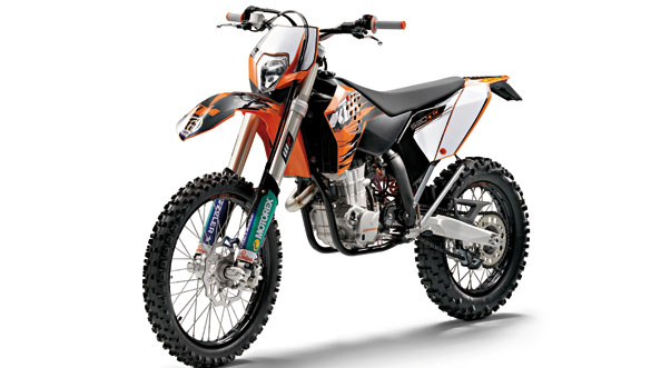 KTM 250/400/450/530 EXC-F (8.190-/8.290-/8.390-/8.790-) 1 35738 530 EXC front left view 3307
