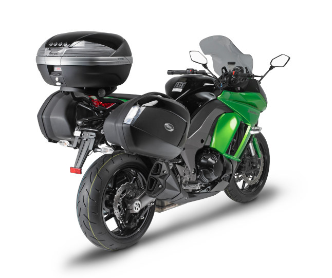 radio software deletrear Givi presenta nuevos accesorios para la Kawasaki Z1000SX