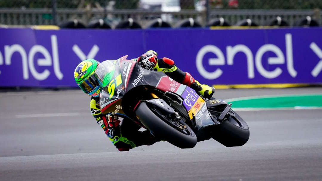 MotoE Francia: Granado se lleva la victoria en última instancia al más puro estilo Moto3 1 51 eric granado19g6217.galleryfulltoplg