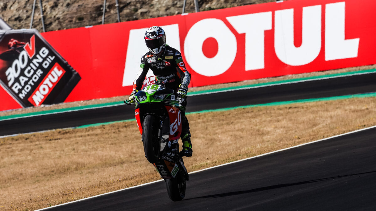 Manuel González gana la 2ª carrera en Jerez y amplía su liderato en el Mundial de Supersport 300 1 57718r06action