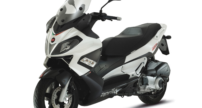 Aprilia lanza su nuevo scooter GT 1 Aprilia SR