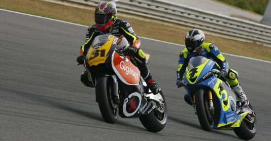 Carmelo Morales con Sito Pons en el GP de Cataluña de Moto2 1 Carmelo Morales Jerez