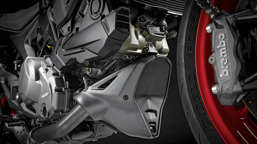 Personaliza tu Ducati Monster aún con estos dos kits complementarios 3 accesorios-ducati-monster