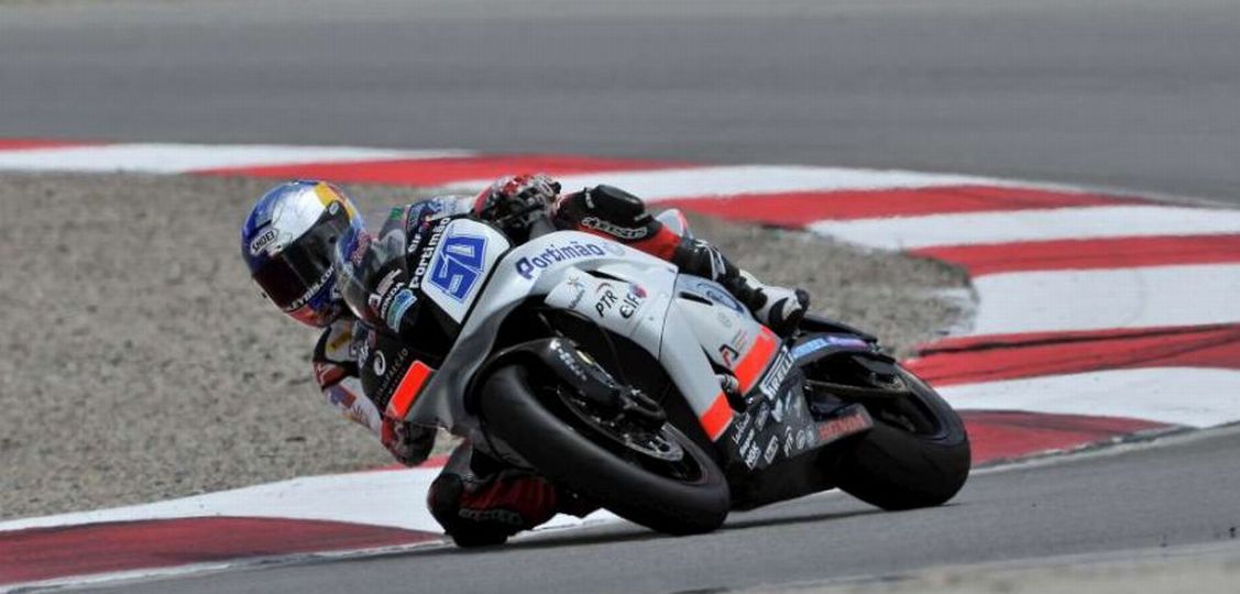 Max Biaggi repite doblete en Miller 1 Eugene Laverty 1