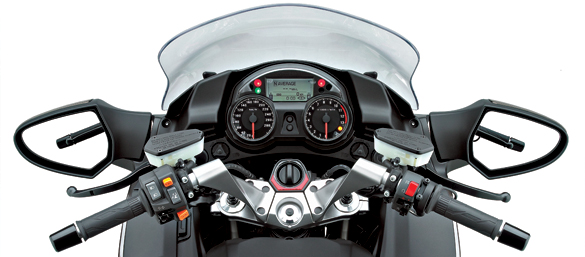 Kawasaki GTR1400 (16.350 -) 1 GTR 3