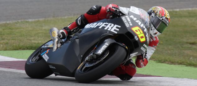 Los pilotos Mapfre con la Suter en Albacete 1 Julian Simon