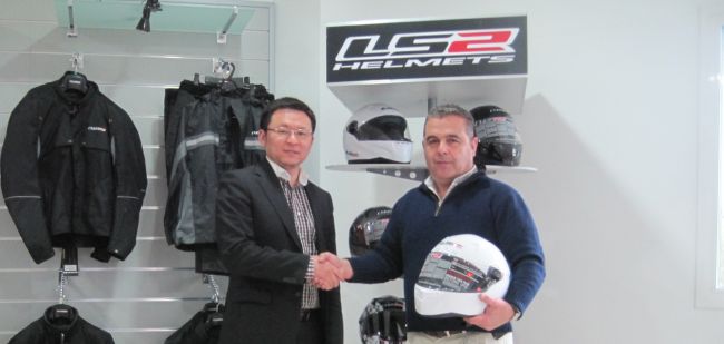LS2 con Motorrad Competición en Moto2 1 LS2 Motorrad 0