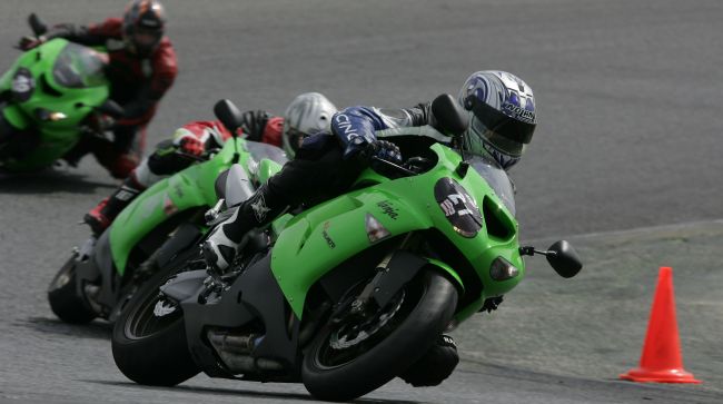 Seguro para rodar en circuito por 40- 1 Motopoliza