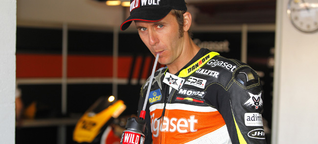 Carmelo Morales se pasa a Suter para el Mundial de Moto 2 1 Ndp Morales G22 Suter3