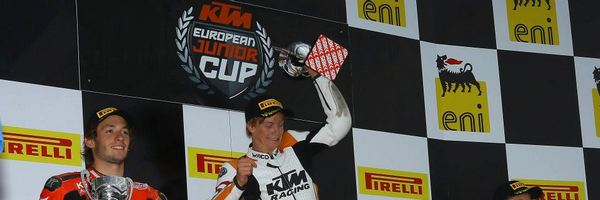 El austriaco Lukas Wimmer gana la quinta prueba de la KTM EJC 1 Podio BRNOportada