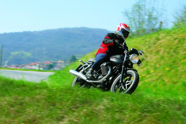 Moto Guzzi V7 - Stone - Special - Racer 1 Stone Special Racer 7 1
