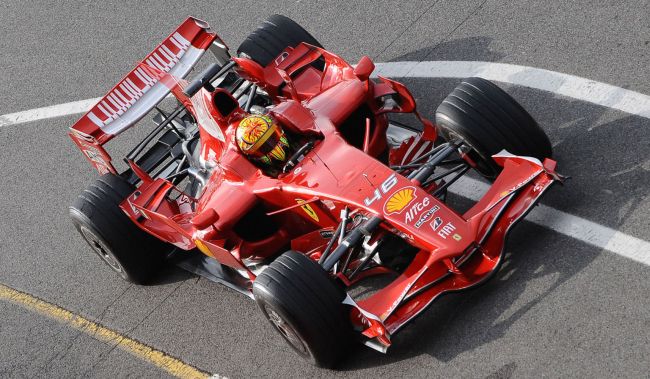 Valentino Rossi con Ferrari