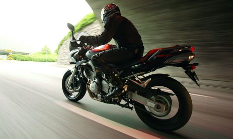 SOS, se me ahoga 1 Yamaha FZ6 S