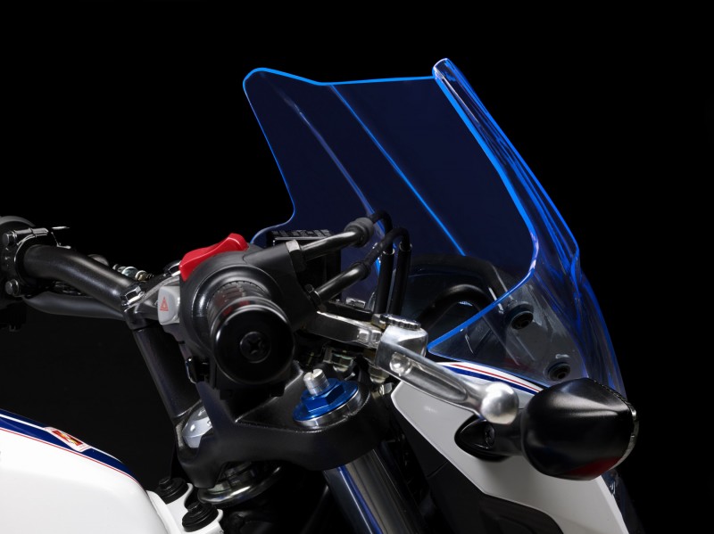 GIVI Ice Screen, la pantalla que se ilumina para ganar seguridad en tu moto 1 a1152bldarkonhondacb500f16
