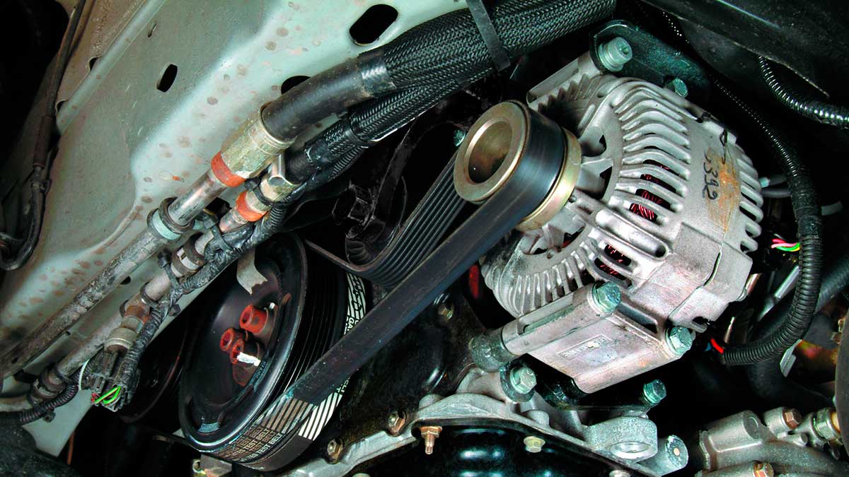 ¿Qué es y cómo funciona un alternador? 1 alternador