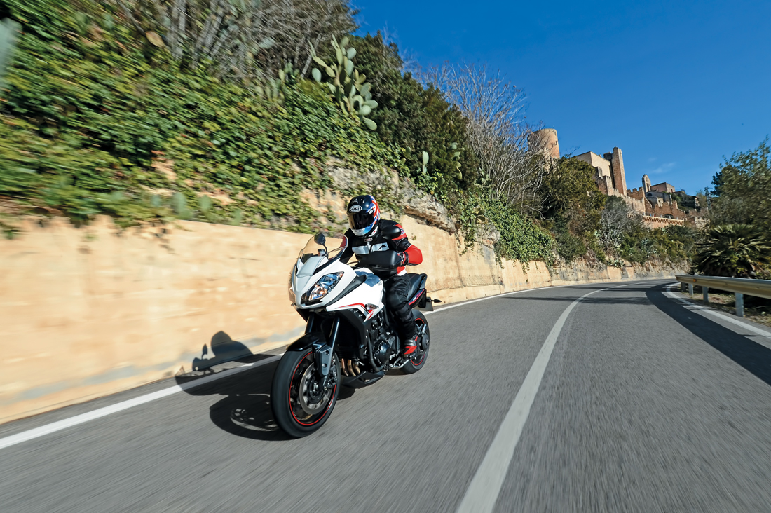Triumph Tiger Sport 2013: 'La moto total' 1 apertura2 1