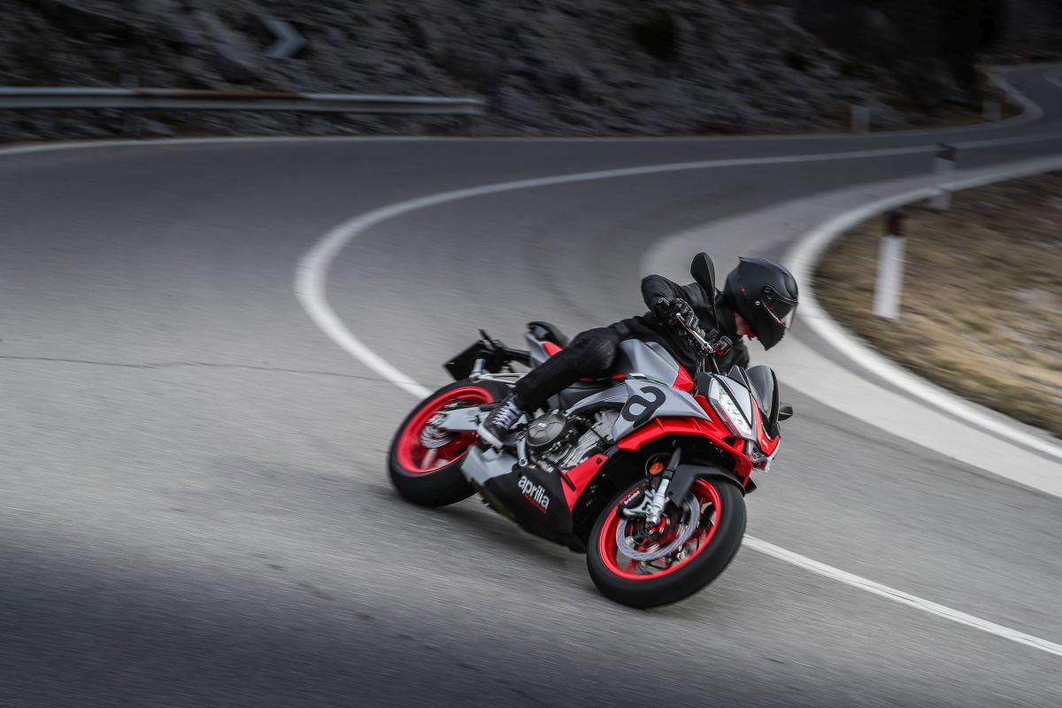 Todas las novedades de motos para 2021 8 aprilia tuono 46g 1